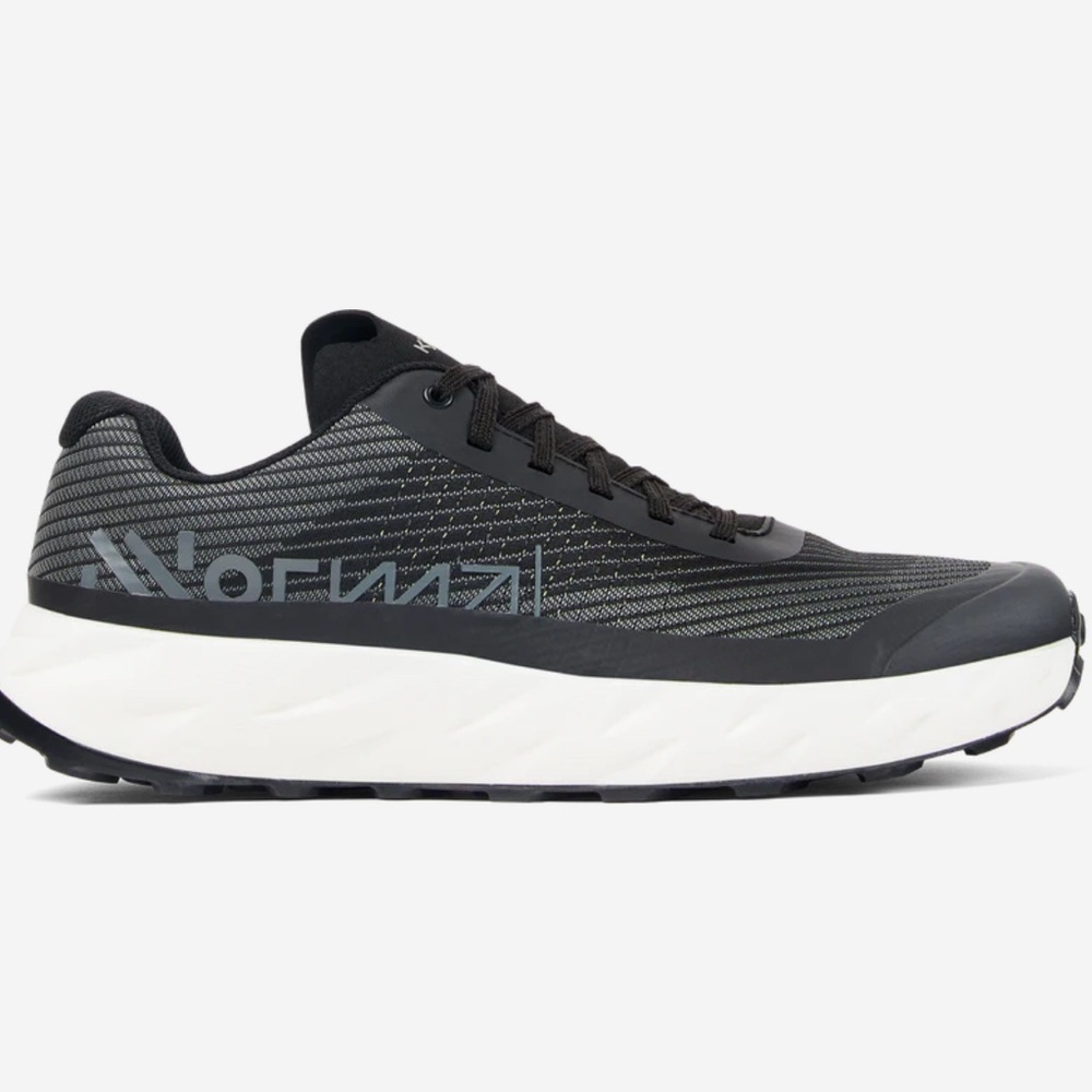 NNormal Kjerag Trail Running Shoes - Black/Grey, Women’s size 8- NWT